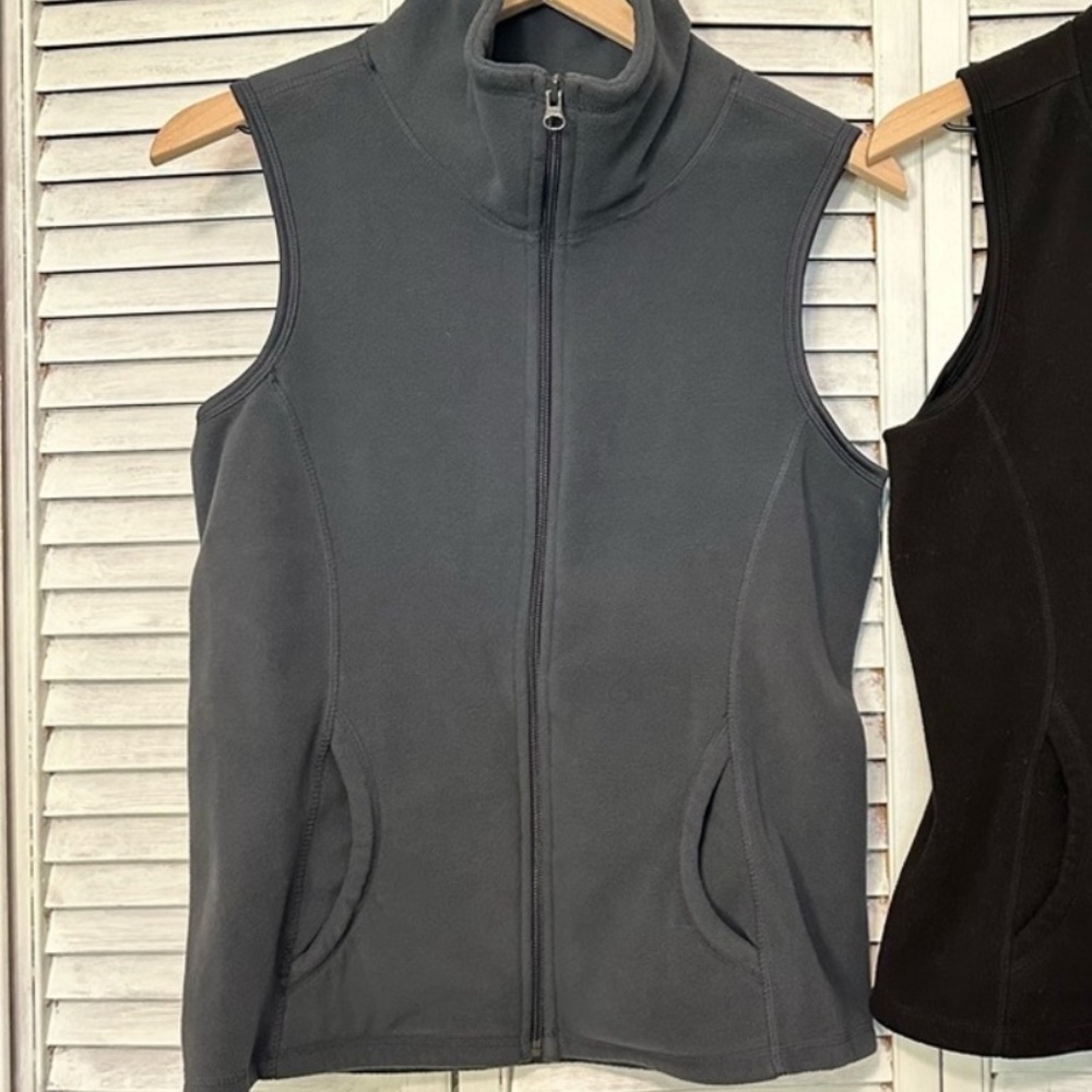 Old navy grey fleece vest M